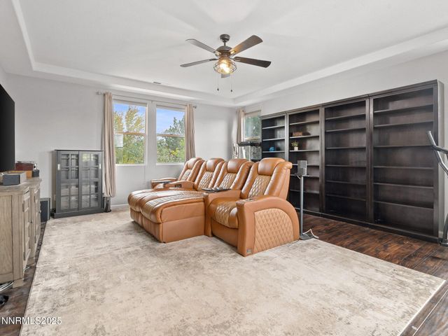 7476 Lorna Lane, Sparks, NV 89436