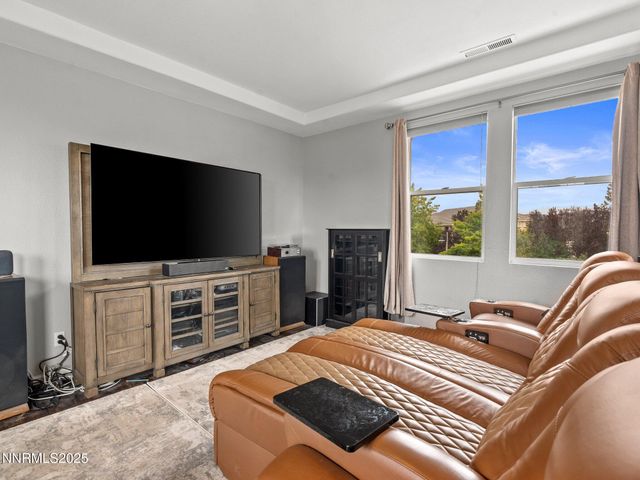 7476 Lorna Lane, Sparks, NV 89436