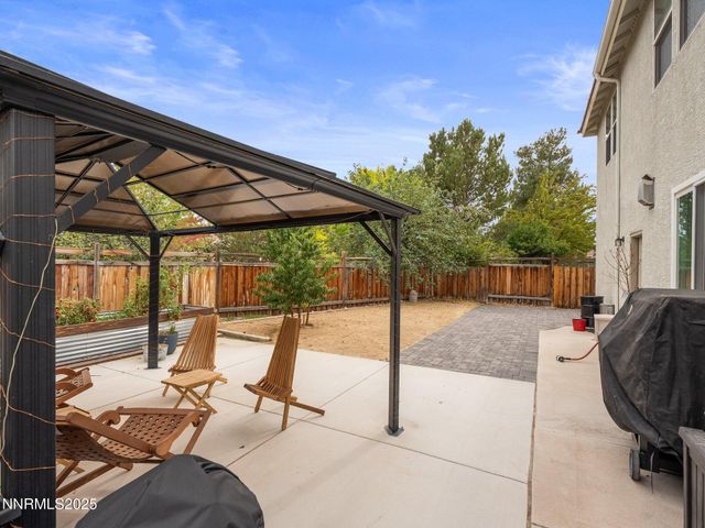7476 Lorna Lane, Sparks, NV 89436