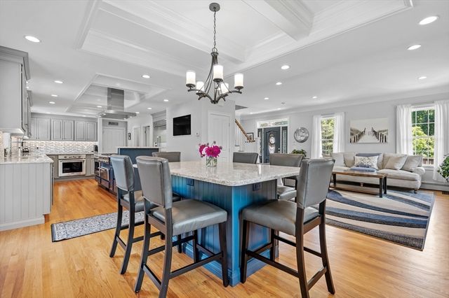 48 Summer Rd, Berlin, MA 01503