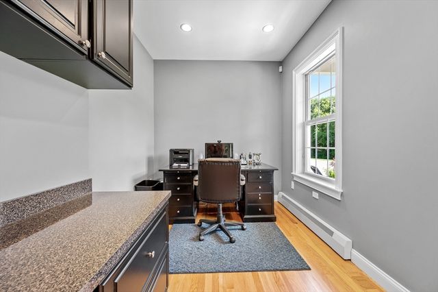 48 Summer Rd, Berlin, MA 01503