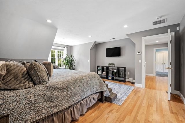 48 Summer Rd, Berlin, MA 01503