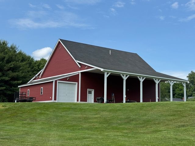 48 Summer Rd, Berlin, MA 01503
