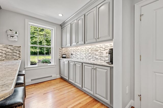 48 Summer Rd, Berlin, MA 01503
