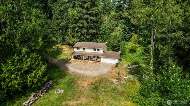 911 E Dawn Drive, Allyn, WA 98524