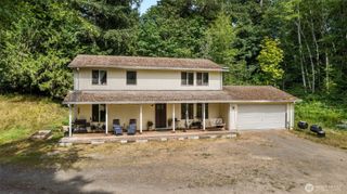 911 E Dawn Drive, Allyn, WA 98524