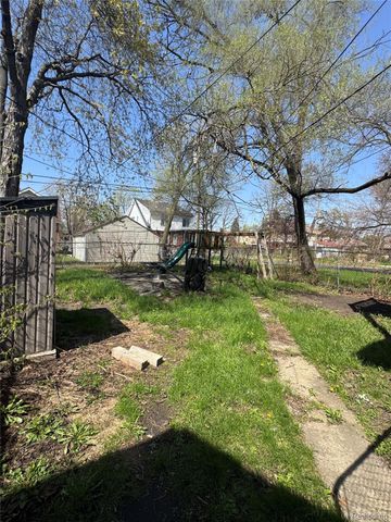15791 Cherrylawn Street, Detroit, MI 48238