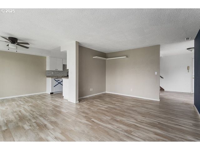 311 Ne 85TH St X, Vancouver, WA 98665