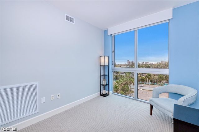 3000 Oasis Grand BLVD 701, Fort Myers, FL 33916