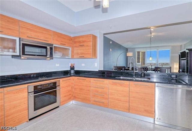 3000 Oasis Grand BLVD 701, Fort Myers, FL 33916