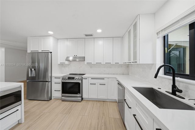 3101 SW 106th Ave, Miami, FL 33165