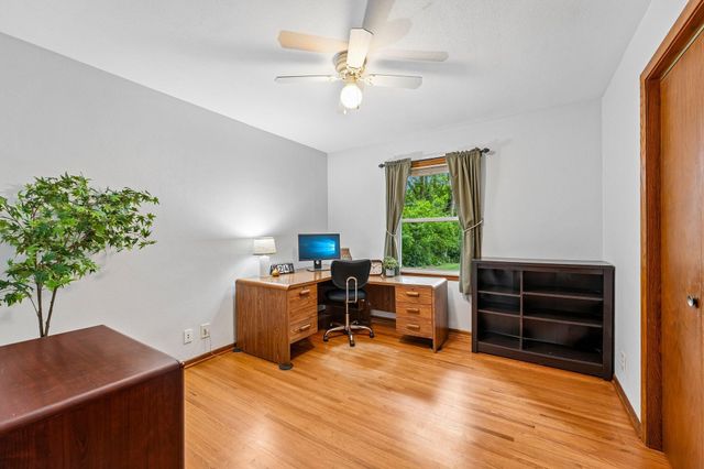 1866 Sterling Avenue N, Maplewood, MN 55109