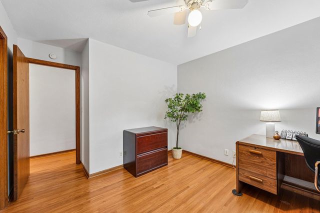 1866 Sterling Avenue N, Maplewood, MN 55109