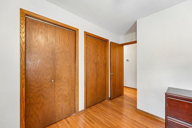 1866 Sterling Avenue N, Maplewood, MN 55109
