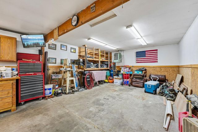 1866 Sterling Avenue N, Maplewood, MN 55109