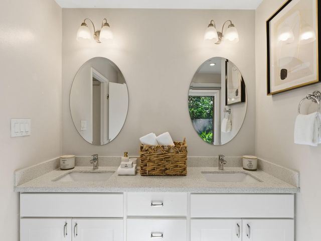 28266 Christopher Lane, Los Altos Hills, CA 94022