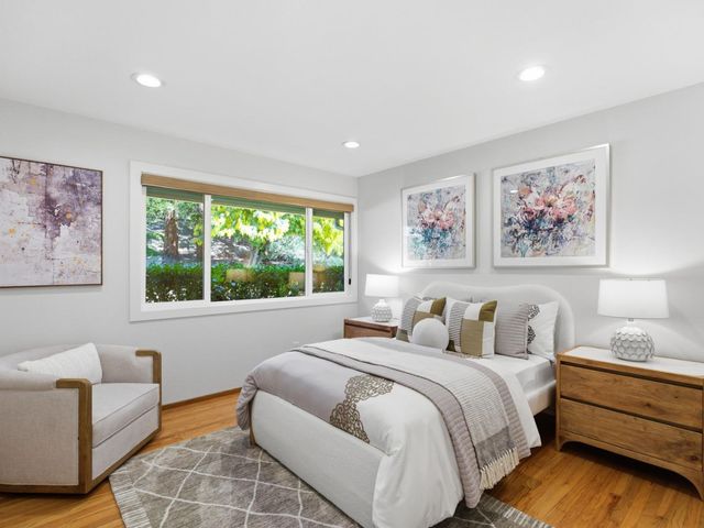 28266 Christopher Lane, Los Altos Hills, CA 94022