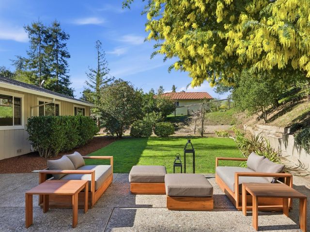 28266 Christopher Lane, Los Altos Hills, CA 94022