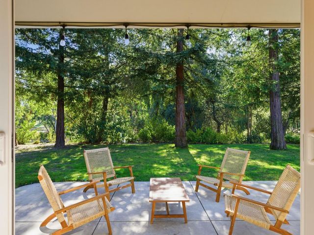 28266 Christopher Lane, Los Altos Hills, CA 94022