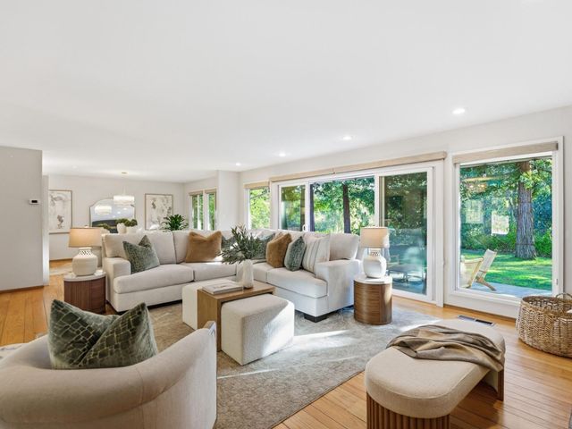 28266 Christopher Lane, Los Altos Hills, CA 94022