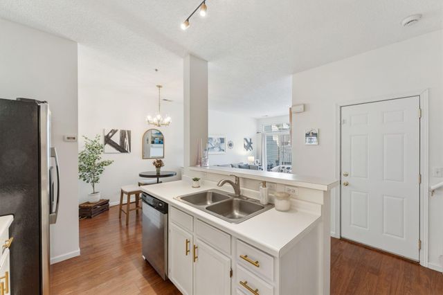 13608 Carmody Drive, Eden Prairie, MN 55344