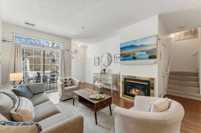 13608 Carmody Drive, Eden Prairie, MN 55344