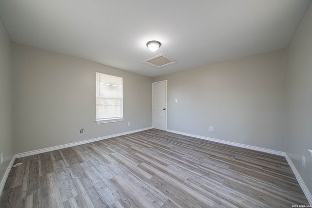 8579 Whartons Dock, Bandera, TX 78003