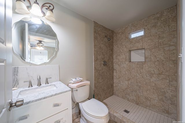 8579 Whartons Dock, Bandera, TX 78003