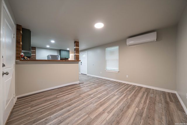 8579 Whartons Dock, Bandera, TX 78003