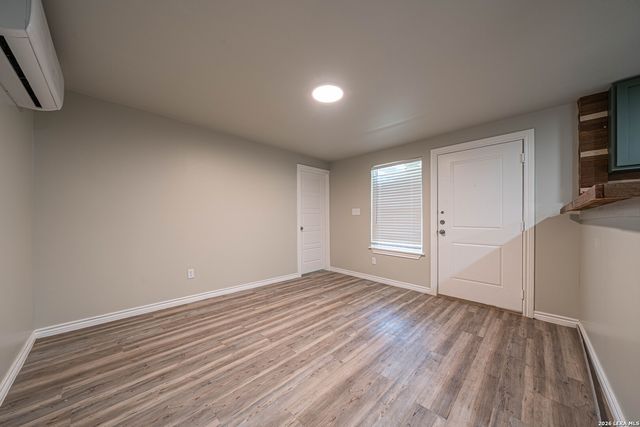 8579 Whartons Dock, Bandera, TX 78003
