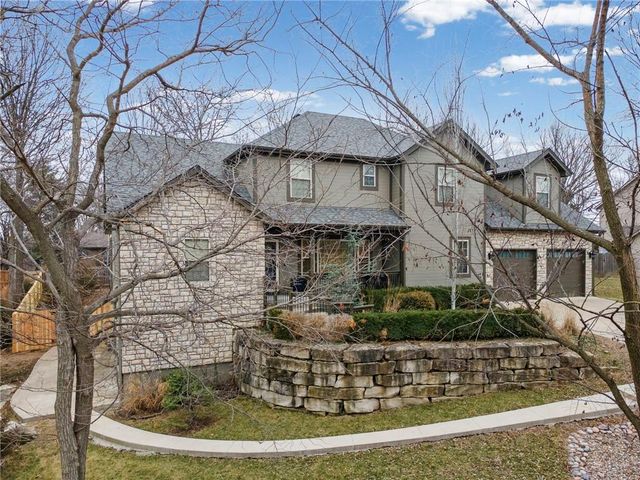 8119 NW Venita Street, Weatherby Lake, MO 64152