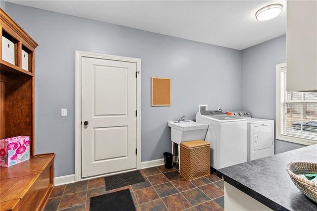 8119 NW Venita Street, Weatherby Lake, MO 64152