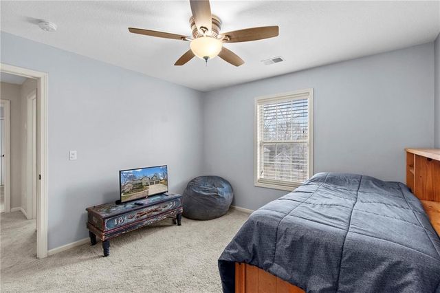 8119 NW Venita Street, Weatherby Lake, MO 64152