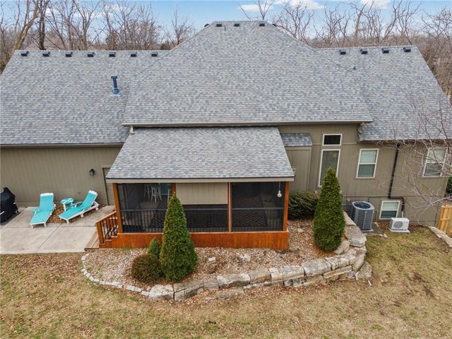 8119 NW Venita Street, Weatherby Lake, MO 64152