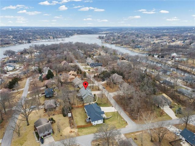 8119 NW Venita Street, Weatherby Lake, MO 64152