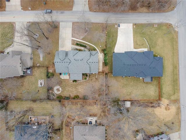 8119 NW Venita Street, Weatherby Lake, MO 64152
