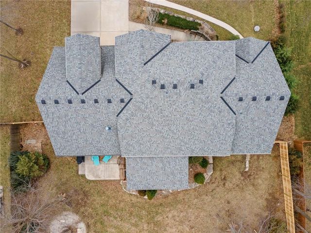 8119 NW Venita Street, Weatherby Lake, MO 64152