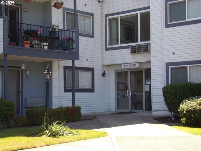 950 EVERGREEN Rd 310, Woodburn, OR 97071