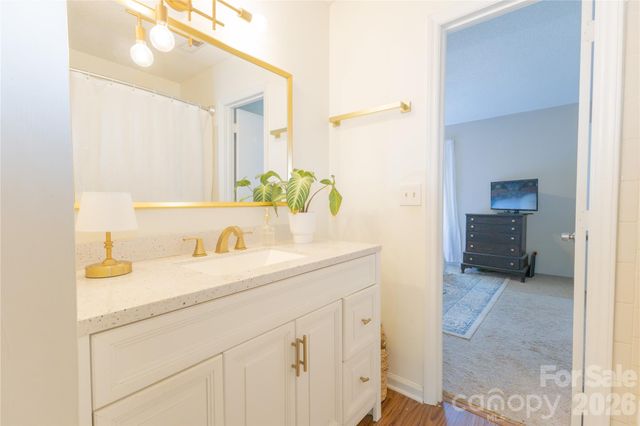 8159 Circle Tree Lane, Charlotte, NC 28277