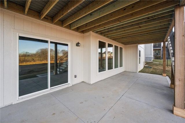 2156 Black Walnut Drive, Liberty, MO 64068