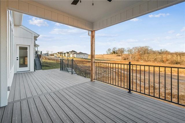 2156 Black Walnut Drive, Liberty, MO 64068