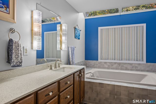 137 Upper Pattagansett Road, East Lyme, CT 06333