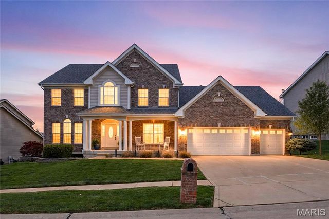 3027 Windsor Point Drive, St Louis, MO 63129