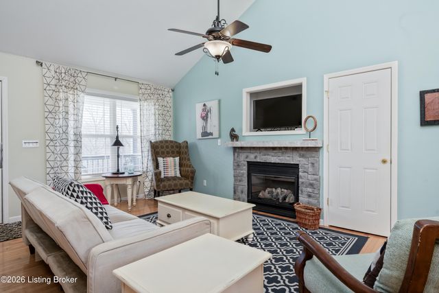 585 Grand View Dr 13, Taylorsville, KY 40071