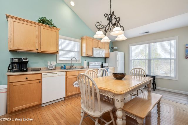 585 Grand View Dr 13, Taylorsville, KY 40071