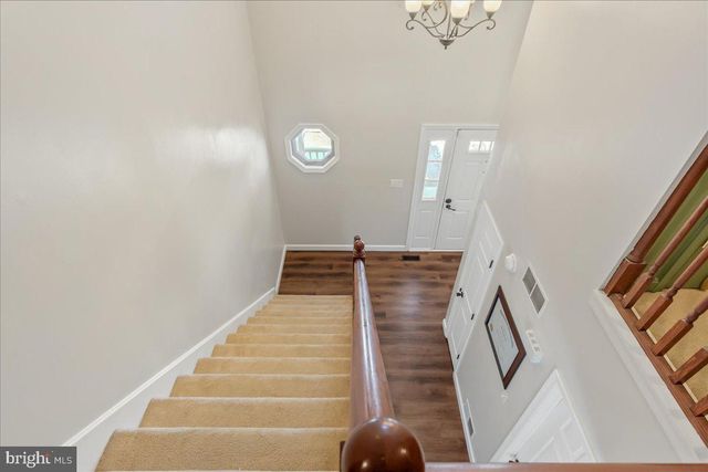 293 QUAINT SWAN DALE DR, Martinsburg, WV 25404