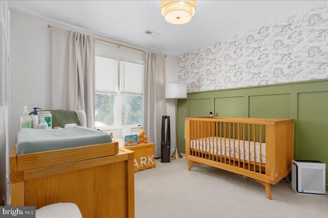 293 QUAINT SWAN DALE DR, Martinsburg, WV 25404