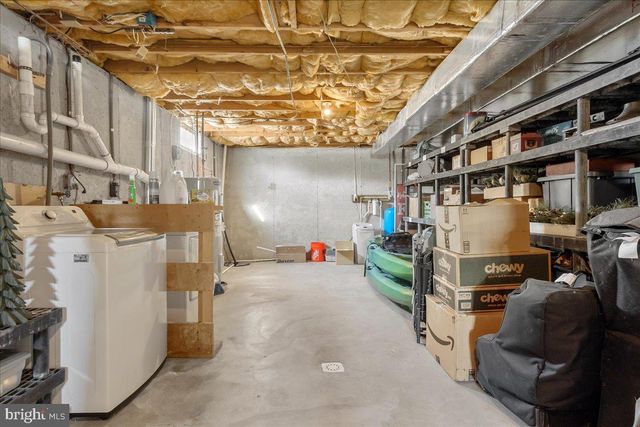 293 QUAINT SWAN DALE DR, Martinsburg, WV 25404