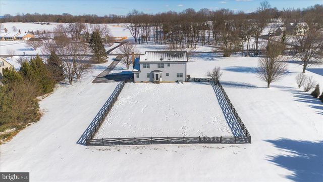 293 QUAINT SWAN DALE DR, Martinsburg, WV 25404