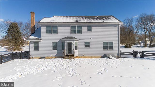 293 QUAINT SWAN DALE DR, Martinsburg, WV 25404